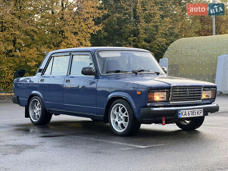 Седан ВАЗ / Lada 2107 2005 в Борисполе