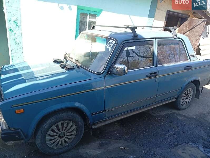 Седан ВАЗ / Lada 2107 2005 в Голованевске