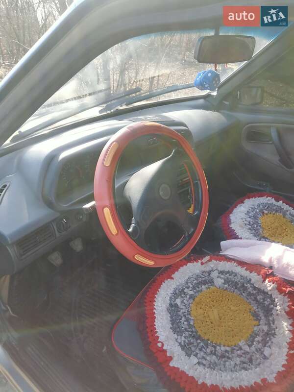 Седан ВАЗ / Lada 21099 2008 в Окнах Седан ВАЗ / Lada 21099 2008 в Окнах