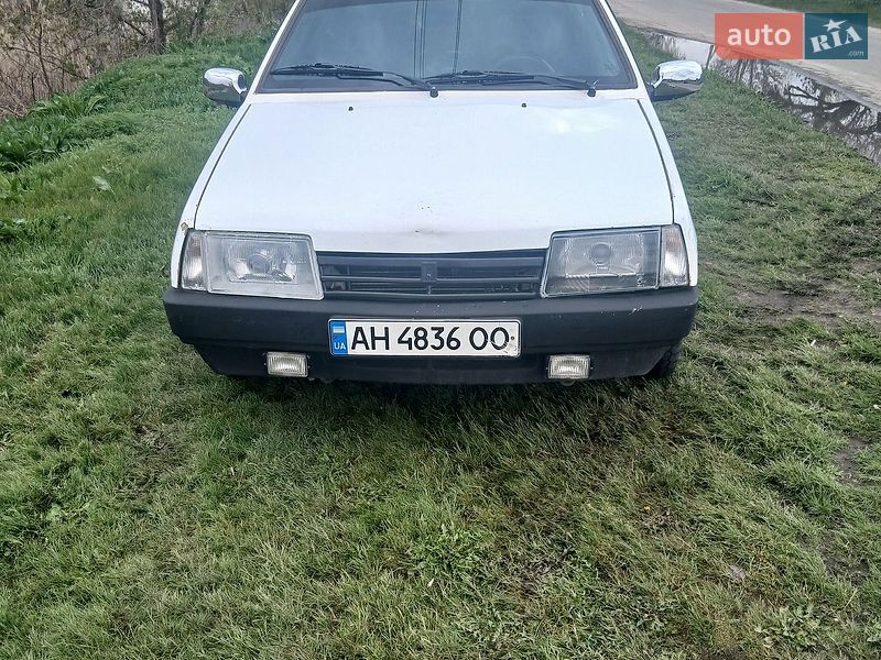 Седан ВАЗ / Lada 21099 1993 в Чугуєві