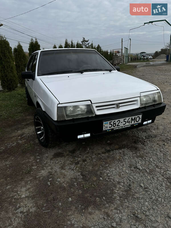 Хэтчбек ВАЗ / Lada 2109 1992 в Черновцах