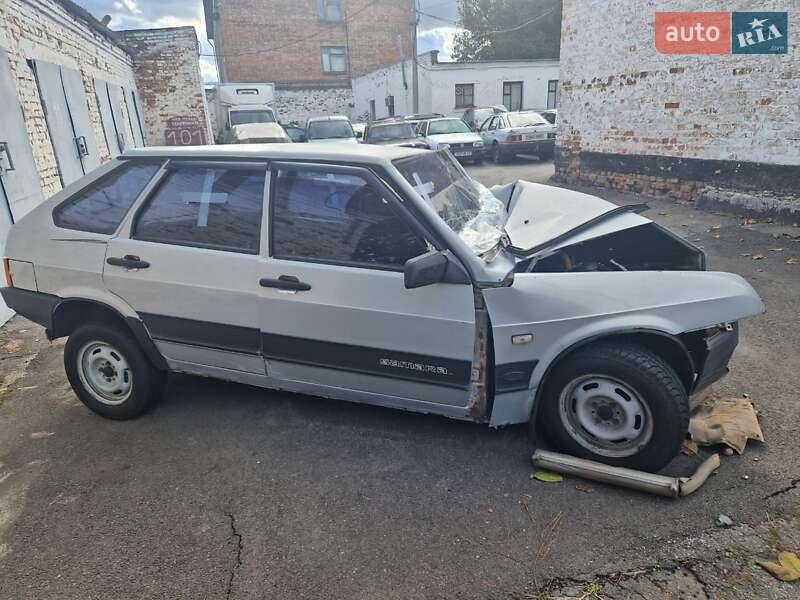 Хэтчбек ВАЗ / Lada 2109 2005 в Умани