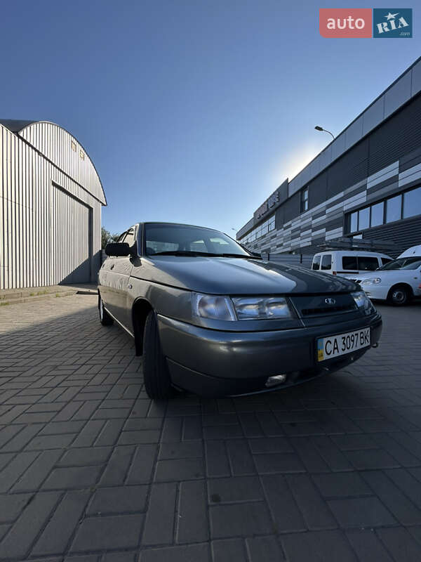 Седан ВАЗ / Lada 2110 1999 в Черкассах