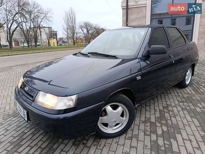Седан ВАЗ / Lada 2110 2007 в Николаеве