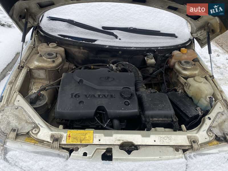 Хэтчбек ВАЗ / Lada 2112 2006 в Киеве