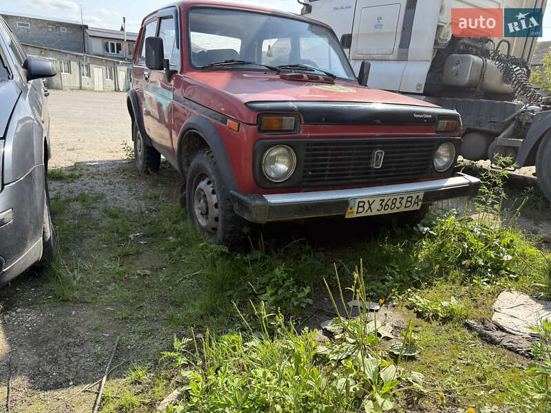 Внедорожник / Кроссовер ВАЗ / Lada 21213 Niva 1995 в Волочиске