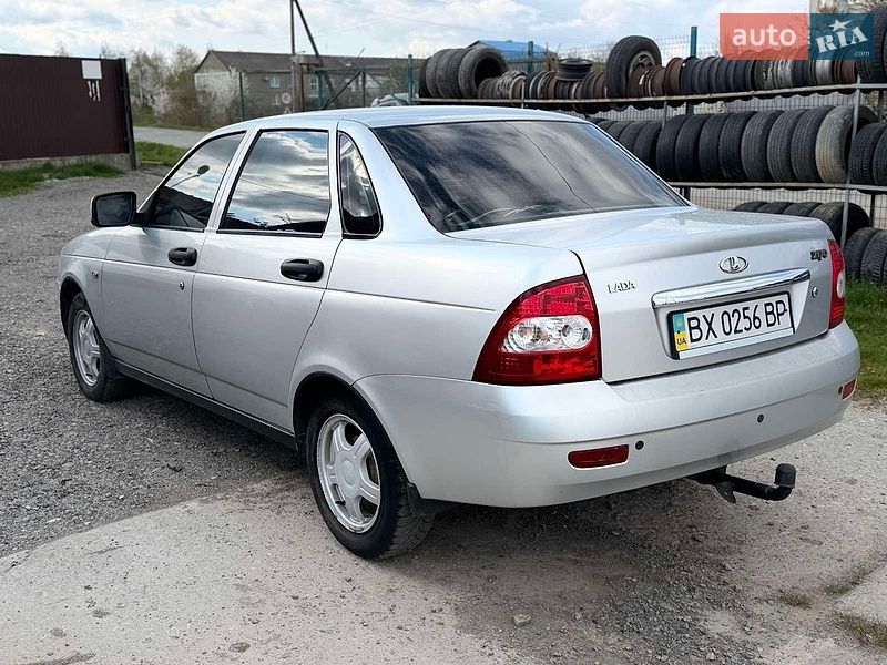 Седан ВАЗ / Lada 2170 Priora 2011 в Первомайську