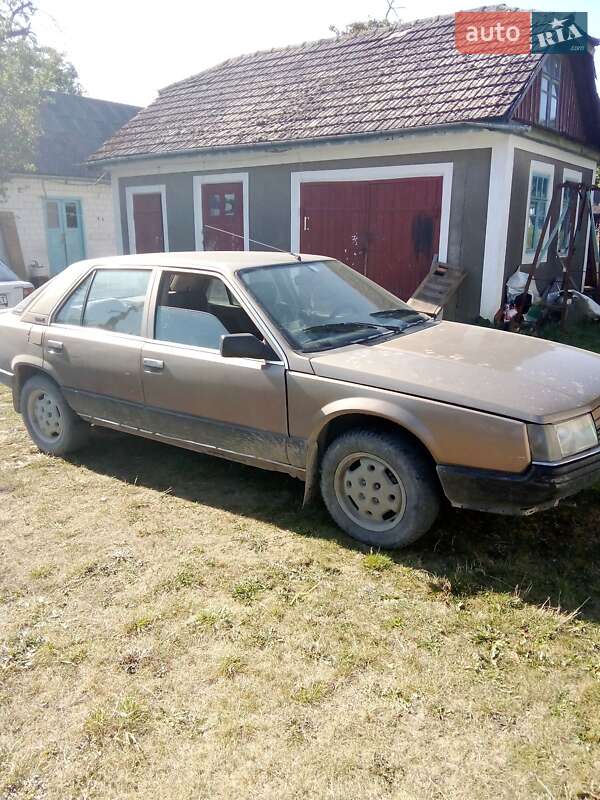 Хэтчбек Renault 25 1987 в Каменец-Подольском