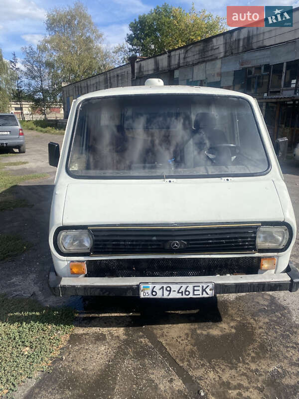 Грузовой фургон РАФ 2915 1980 в Иларионовом Грузовой фургон РАФ 2915 1980 в Иларионовом