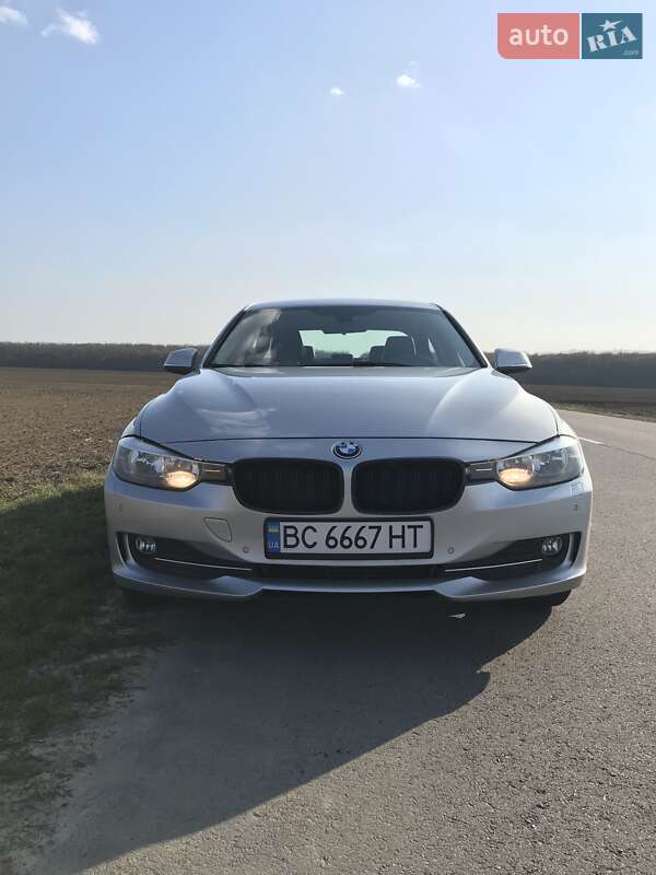 Седан BMW 3 Series 2016 в Буске Седан BMW 3 Series 2016 в Буске
