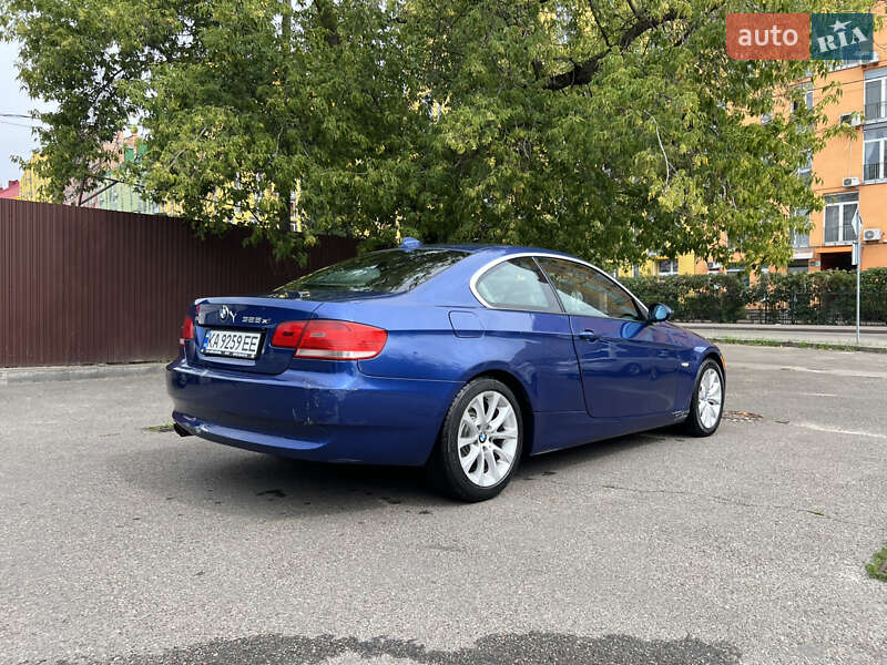 Купе BMW 3 Series 2007 в Киеве