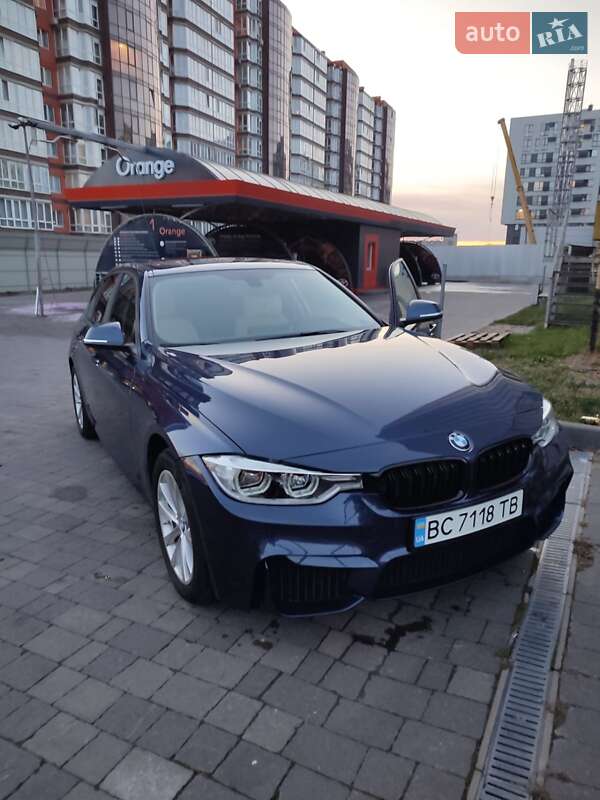 Седан BMW 3 Series 2018 в Львове