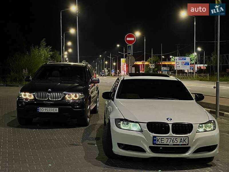 Седан BMW 3 Series 2010 в Тернополе