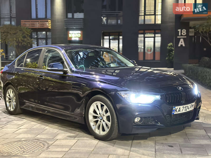 Седан BMW 3 Series 2017 в Києві