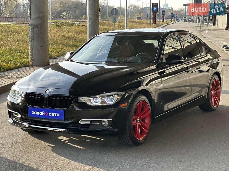 Седан BMW 3 Series 2018 в Киеве