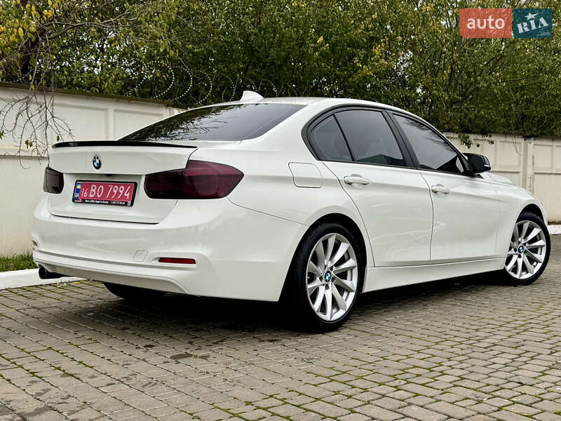 Седан BMW 3 Series 2018 в Одессе