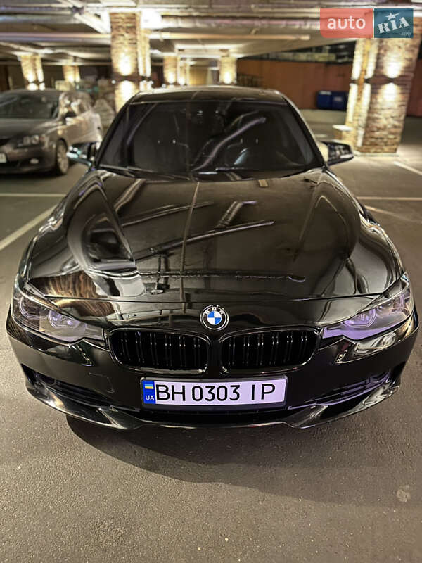 Седан BMW 3 Series 2013 в Одессе