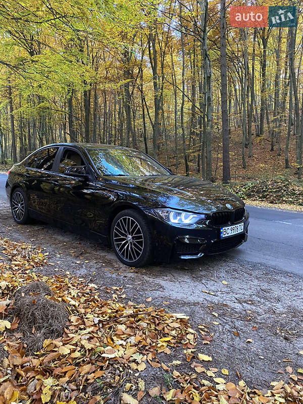 Седан BMW 3 Series 2013 в Львове