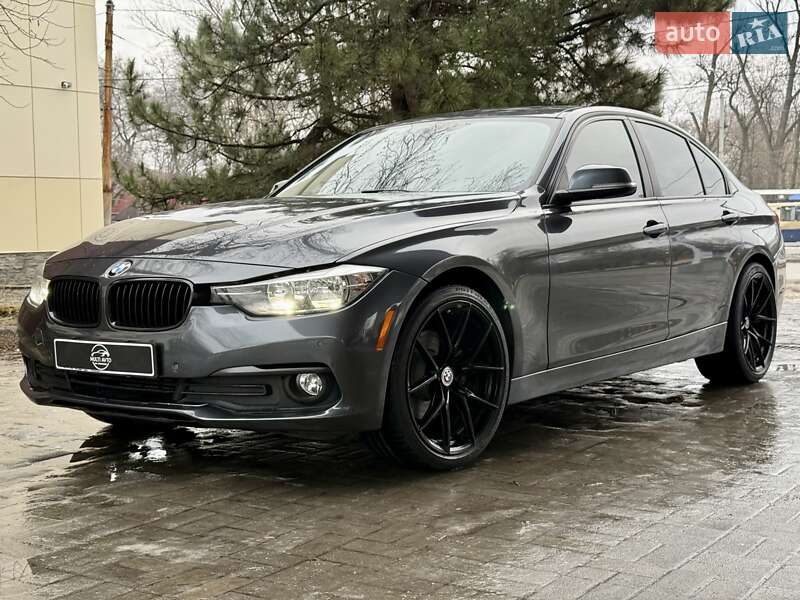 Седан BMW 3 Series 2016 в Днепре Седан BMW 3 Series 2016 в Днепре