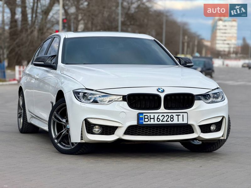 Седан BMW 3 Series 2016 в Одессе