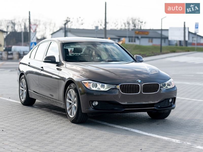 Седан BMW 3 Series 2015 в Львове