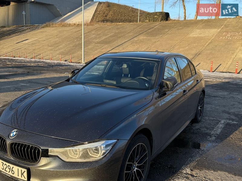 Седан BMW 3 Series 2015 в Киеве