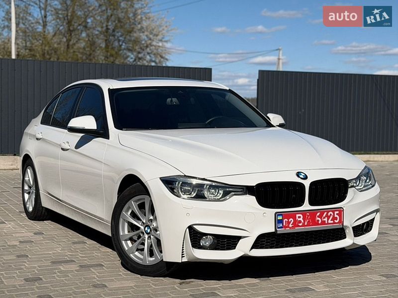 Седан BMW 3 Series 2017 в Гнівані