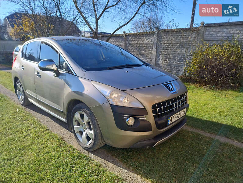 Внедорожник / Кроссовер Peugeot 3008 2011 в Богородчанах