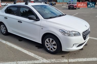 Седан Peugeot 301 2016 в Одесі