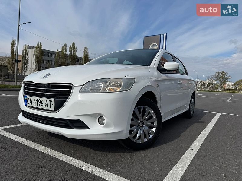 Седан Peugeot 301 2016 в Киеве