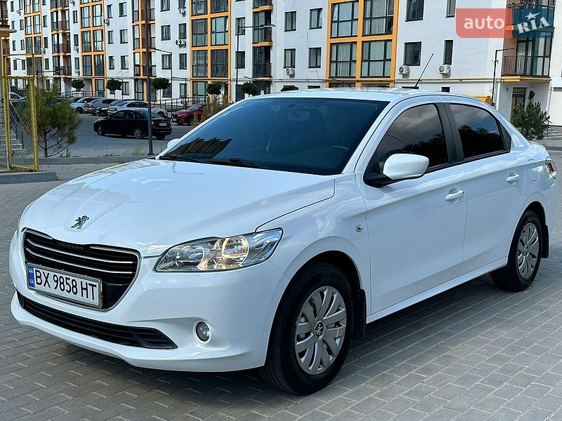 Седан Peugeot 301 2013 в Виннице