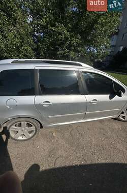Універсал Peugeot 307 2004 в Звенигородці