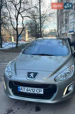 Хэтчбек Peugeot 308 2012 в Дунаевцах