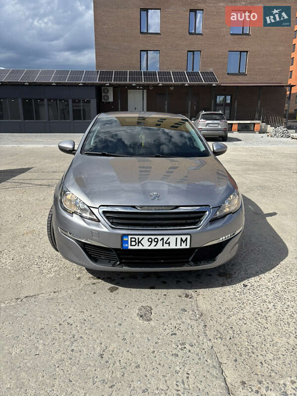 Универсал Peugeot 308 2015 в Остроге Универсал Peugeot 308 2015 в Остроге