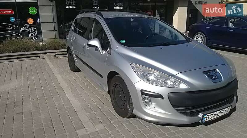 Универсал Peugeot 308 2009 в Львове
