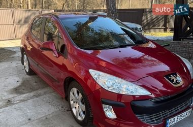 Хэтчбек Peugeot 308 2010 в Киеве