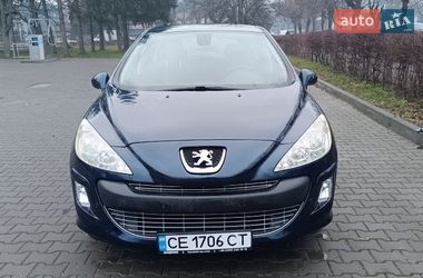 Хетчбек Peugeot 308 2010 в Чернівцях