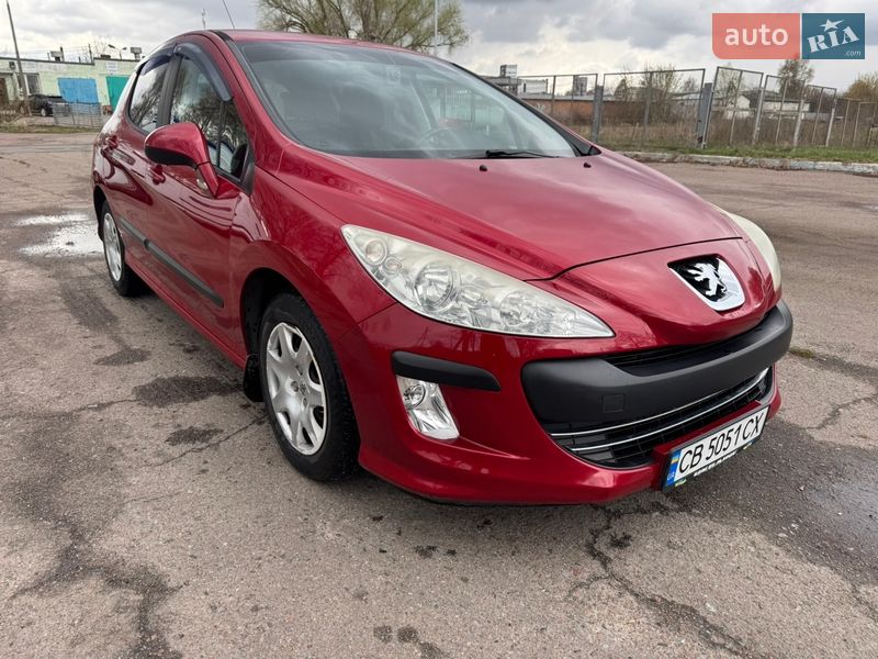 Хетчбек Peugeot 308 2011 в Чернігові
