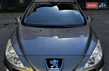 Універсал Peugeot 308 2010 в Тернополі