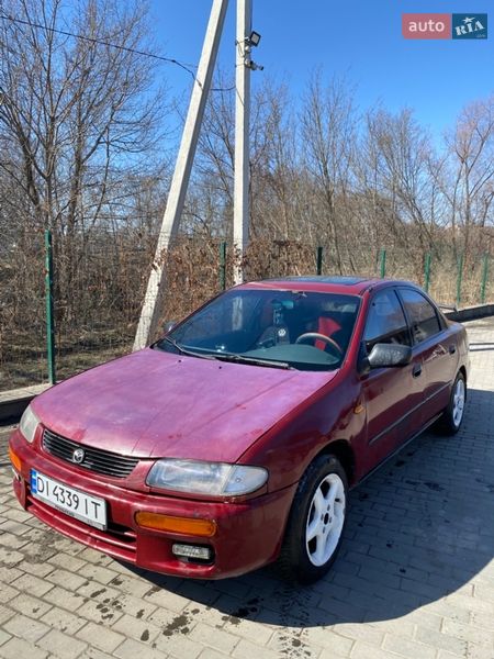 Седан Mazda 323 1996 в Рівному