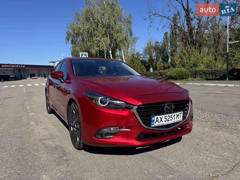 Седан Mazda 3 2018 в Харькове