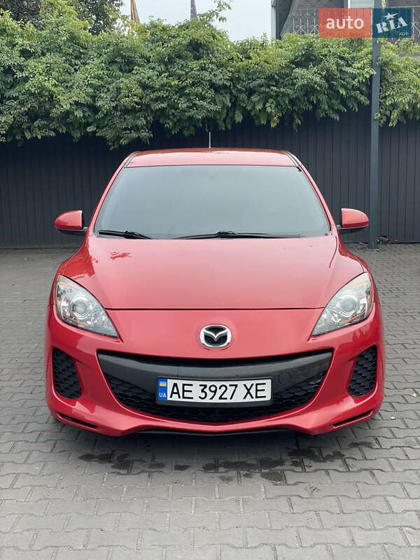 Хэтчбек Mazda 3 2011 в Каменском