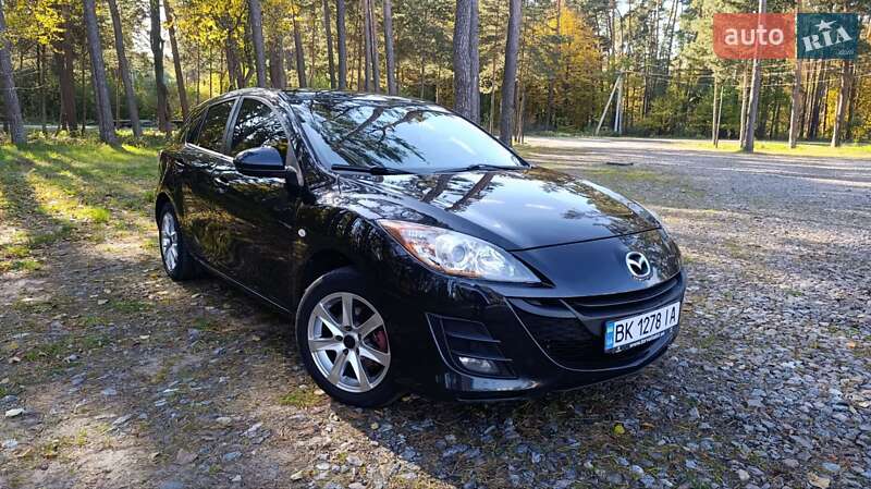 Хэтчбек Mazda 3 2010 в Бродах