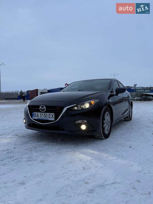 Седан Mazda 3 2016 в Кропивницком
