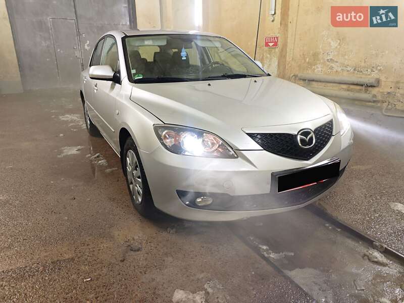Хэтчбек Mazda 3 2006 в Рокитном Хэтчбек Mazda 3 2006 в Рокитном