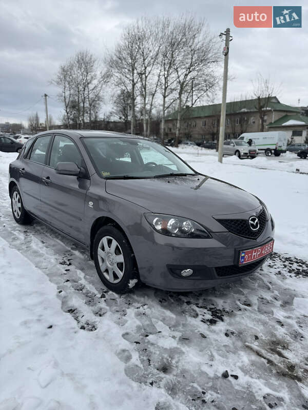 Хэтчбек Mazda 3 2006 в Луцке