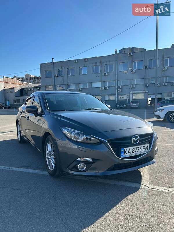 Седан Mazda 3 2014 в Києві Седан Mazda 3 2014 в Києві