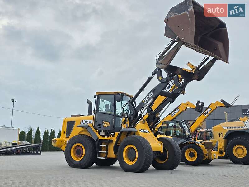 Фронтальный погрузчик JCB 426 2011 в Ровно