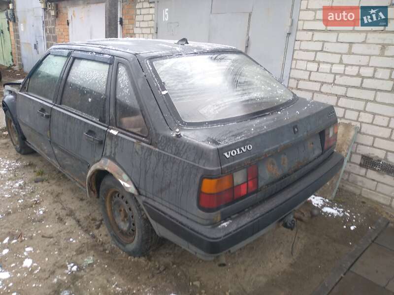 Хэтчбек Volvo 440 1992 в Киеве
