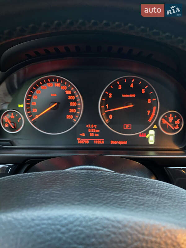 Седан BMW 5 Series 2011 в Сарнах